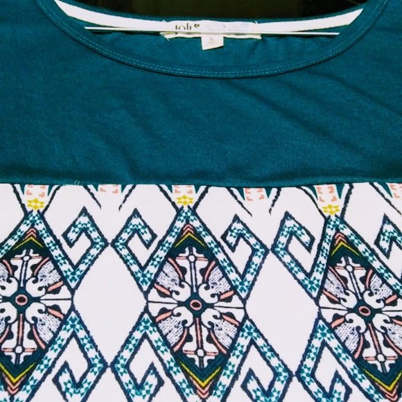 BLOUSE*SLEEVELESS*TEAL COLOR*AZTEC PRINT*WOMEN SIZE S*BY JOLT*NWOT. - Picture 3 of 6
